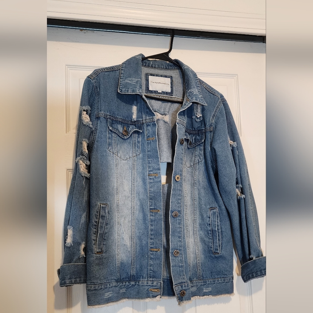 THE STYLE BETWEEN US  Distressed Jean Jacket